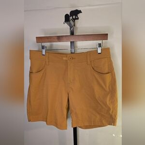 NWT Prana Halle Short II Size 10